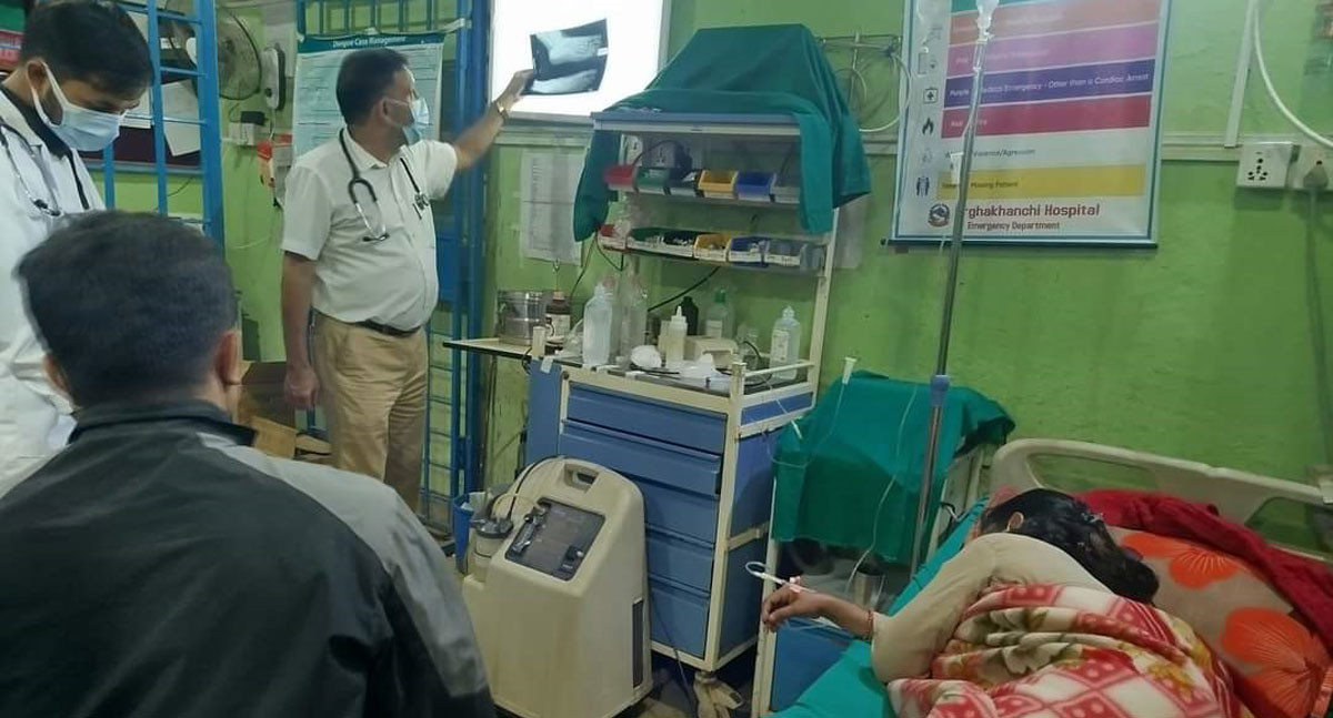एकैठाउँ मासु खाएका ३५ जना बिरामी