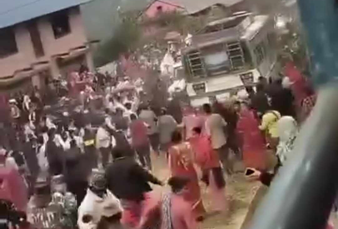 अर्घाखाँची बस दुर्घटना  :  दुई जनाको मृत्यु, ३३ घाईते
