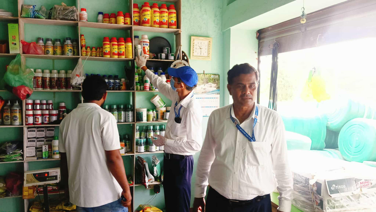प्रतापपुरमा दुई वटा एग्राेभेट पसल  ईजाजप्रत्र नलिई संचालनमा