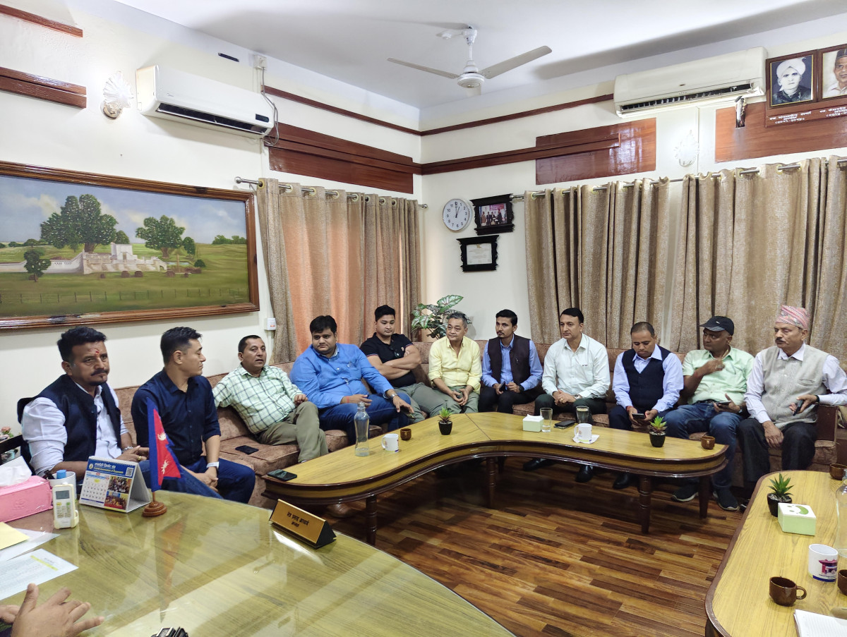 विद्युत् काटिएपछि आन्दोलनमा उत्रिंदै मजदुर र उद्योगी