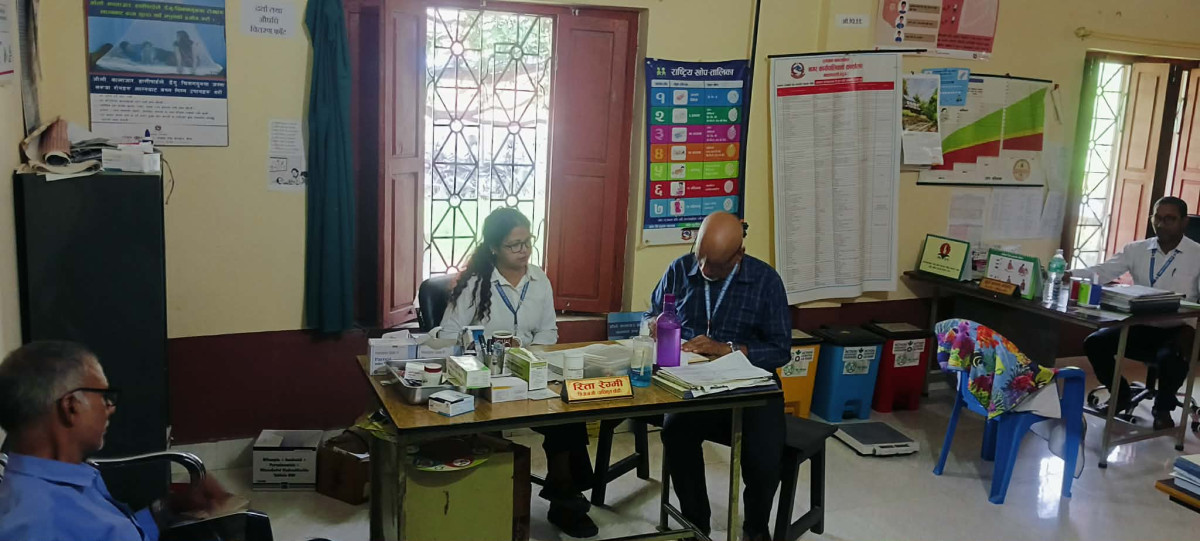 पर्याप्त मात्रामा स्वास्थ्य चौकीमा ओैषधी भेटिएन्न